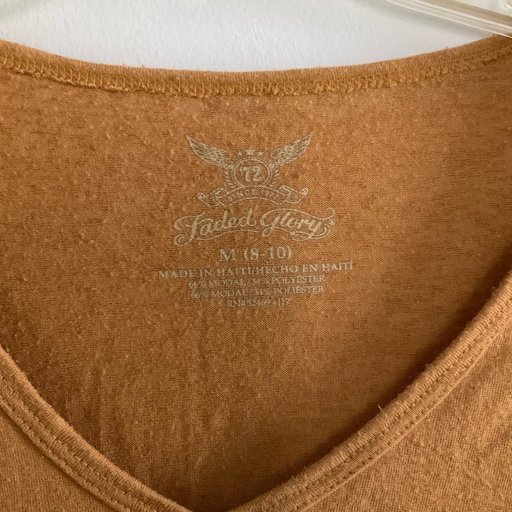 Assorted shirts - Picture 5 of 16